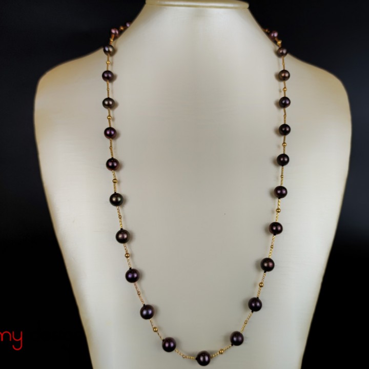 Black pearl necklace with 18k gold bar, 14k button